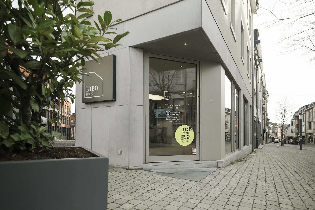 Devanture du showroom Kibo Floors, Klosterstrasse 2 à Eupen